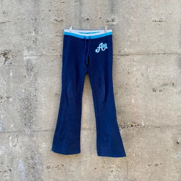 𝓈ℴ𝓁𝒹 @ 𝓉𝒽ℯ 𝓂𝒶𝓇𝓀ℯ𝓉 ♥︎ vintage Abercrombie & Fitch flare sweatpants - Picture 3 of 8